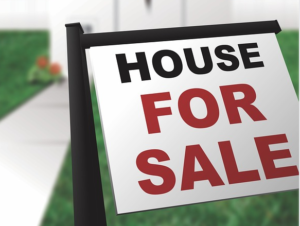 Selling a house sign
